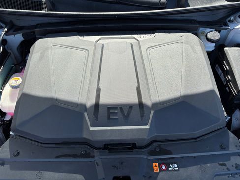 Used 2025 Hyundai Ioniq 5 Limited image 21