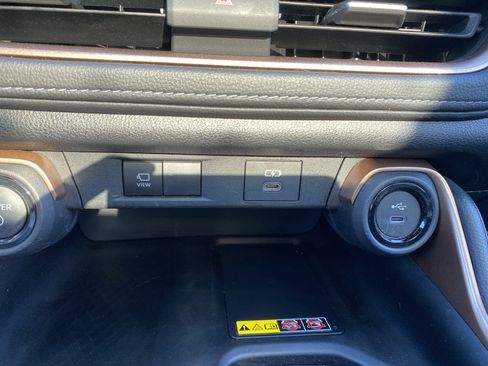 Used 2024 Toyota Grand Highlander AWD Hybrid image 20