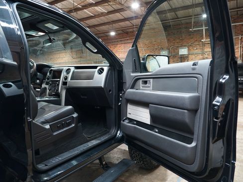 Used 2014 Ford F150 Raptor w/ Equipment Group 801A Luxury image 51