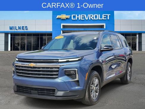 Certified 2026 Chevrolet Traverse LT AWD/4WD image 2