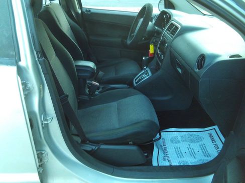 Used 2010 Dodge Caliber SXT FWD image 12