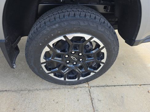 New 2026 Chevrolet Colorado Z71 image 12