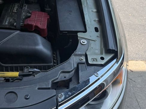 Used 2013 Ford Edge Limited w/ Driver Entry Pkg FWD image 21