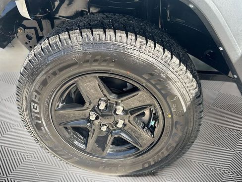 Used 2022 Jeep Gladiator Sport AWD/4WD image 33