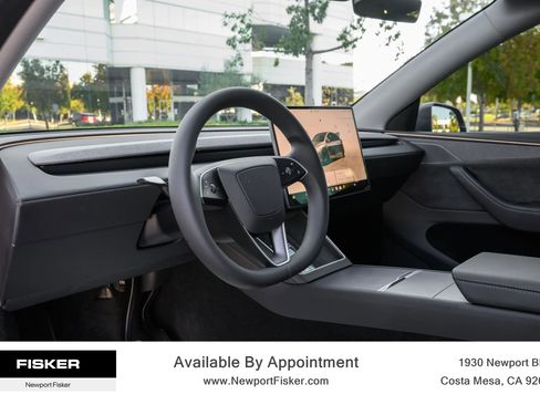 Used 2026 Tesla Model Y AWD image 12