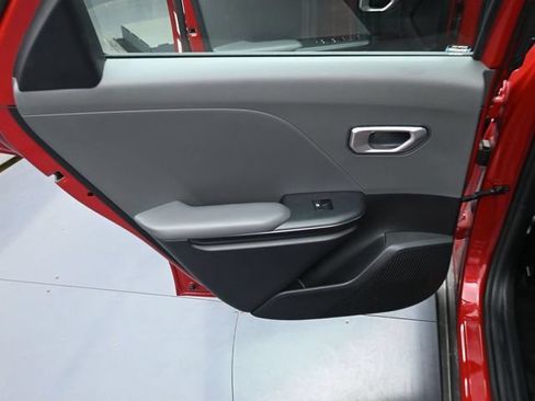 Used 2025 Kia K4 FWD image 28
