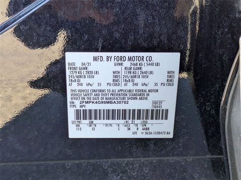 Used 2021 Ford Edge SE image 35