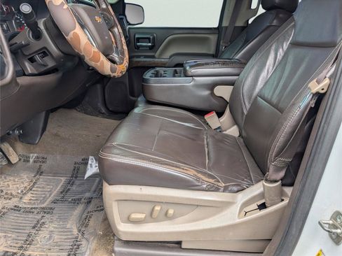 Used 2017 Chevrolet Silverado 1500 LT w/ All Star Edition image 12