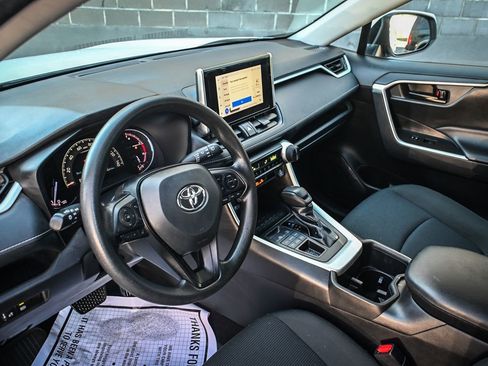 Used 2023 Toyota RAV4 LE image 9
