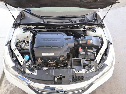 Used 2016 Honda Accord EX-L image 12