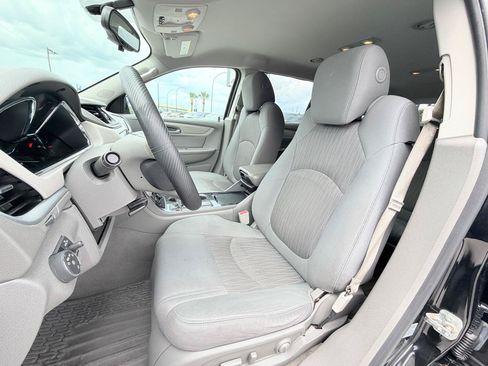 Used 2016 Chevrolet Traverse LT w/ Style and Technology Package AWD/4WD image 14