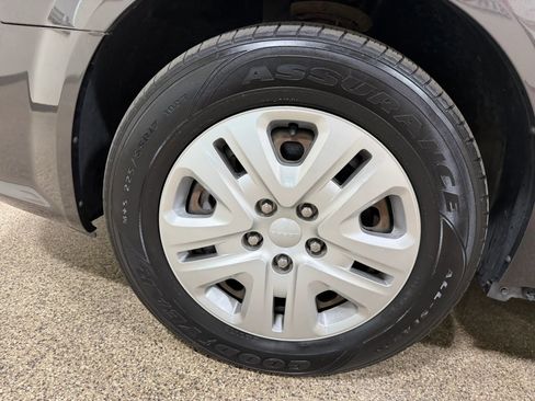 Used 2019 Dodge Grand Caravan SE w/ Rear Park Assist Package FWD image 62