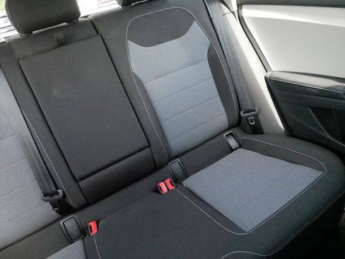 Certified 2025 Volkswagen Taos S AWD/4WD image 14