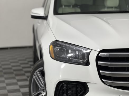 New 2025 Mercedes-Benz GLS 450 4MATIC image 7