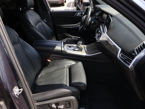 Used 2019 BMW X5 xDrive40i w/ M Sport Package AWD/4WD image 8