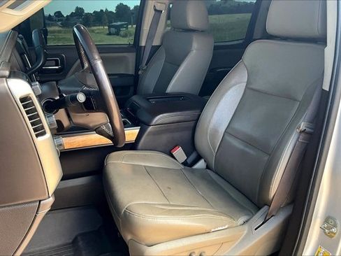 Used 2019 Chevrolet Silverado 2500 LTZ w/ Duramax Plus Package AWD/4WD image 21