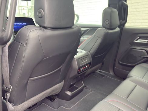 Used 2025 Chevrolet Silverado EV RST AWD/4WD image 9