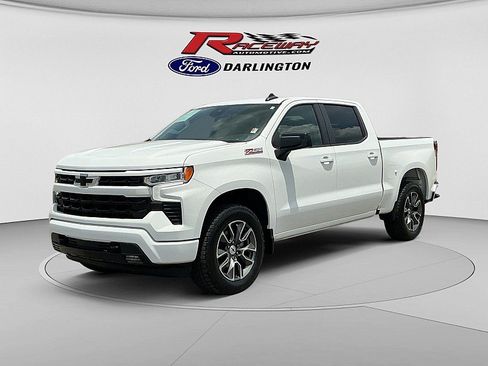 Used 2022 Chevrolet Silverado 1500 RST w/ Z71 Off-Road Package AWD/4WD image 2