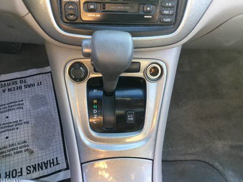 Used 2003 Toyota Highlander V6 image 17