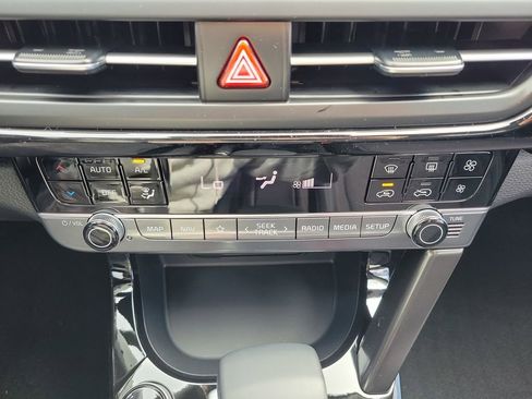 New 2026 Kia Seltos S FWD image 33