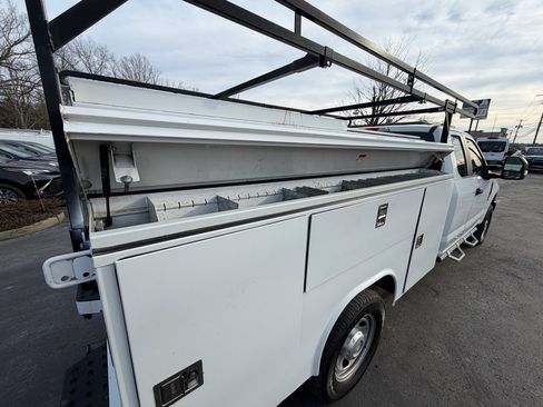 Used 2019 Ford F350 XL w/ Power Equipment Group image 37