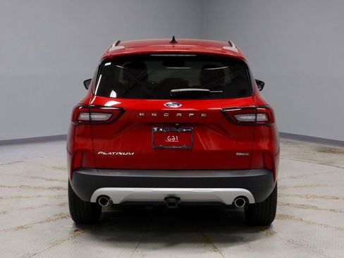 Certified 2025 Ford Escape Platinum w/ Class II Trailer Tow Package AWD/4WD image 12