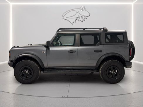 Certified 2022 Ford Bronco Wildtrak AWD/4WD image 2