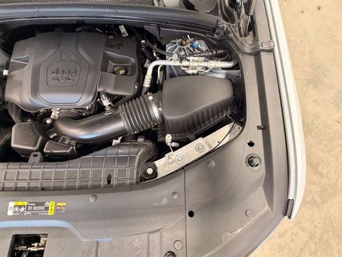 Used 2024 Jeep Grand Cherokee L Summit AWD/4WD image 63