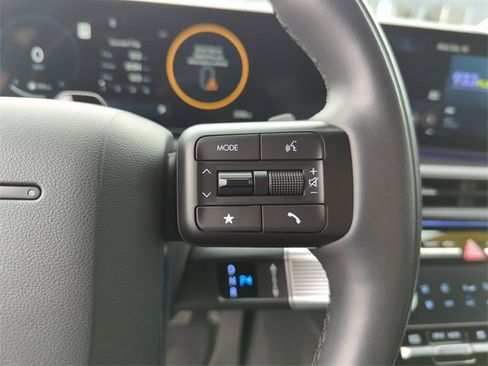 Used 2025 Hyundai Santa Fe Calligraphy image 37