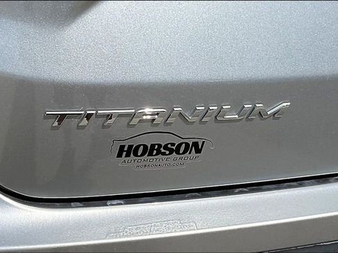 Used 2024 Ford Edge Titanium AWD/4WD image 14