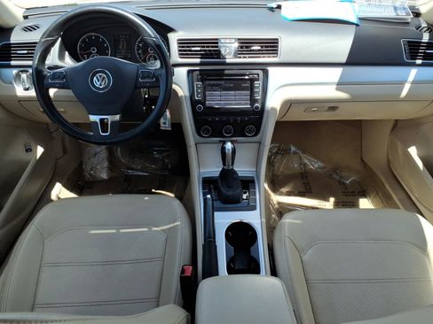 Used 2013 Volkswagen Passat 2.5 SE FWD image 22