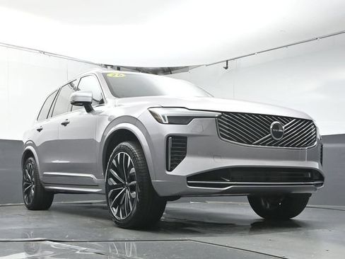 Certified 2026 Volvo XC90 T8 Core w/ Protection Package Premier AWD/4WD image 35