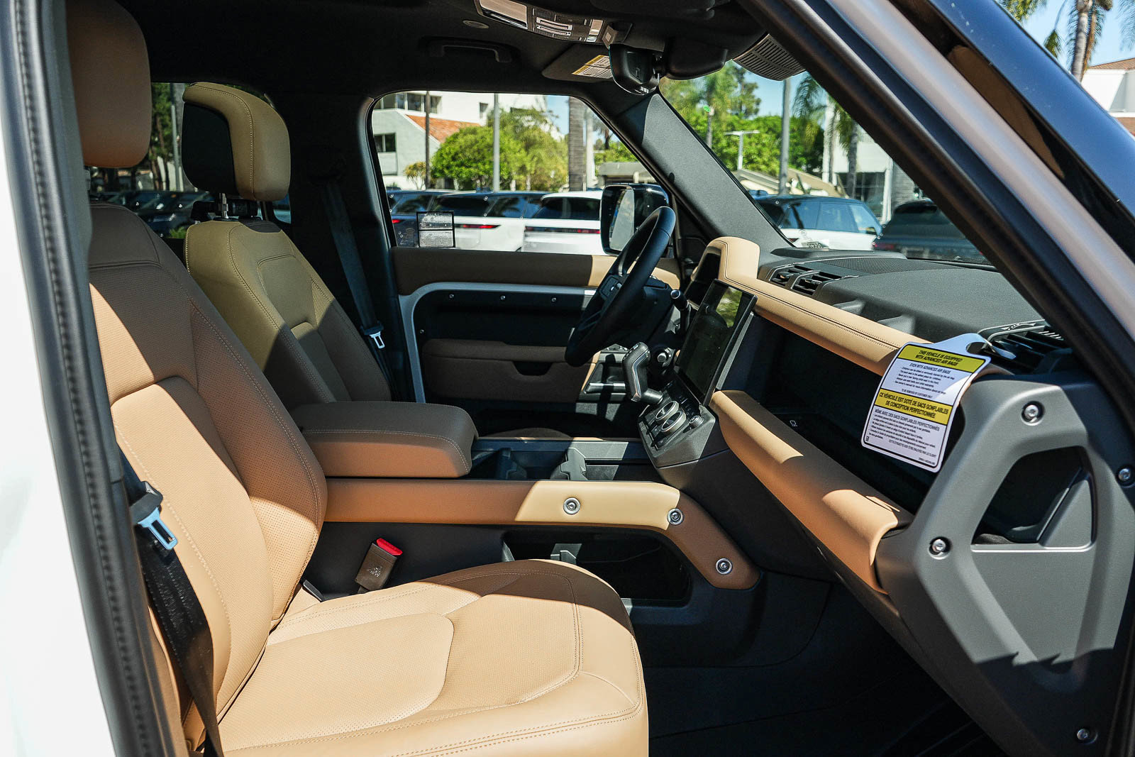 New 2026 Land Rover Defender 110 X-Dynamic SE AWD/4WD image 16