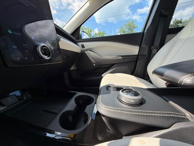Used 2024 Ford Mustang Mach-E Premium AWD/4WD image 26
