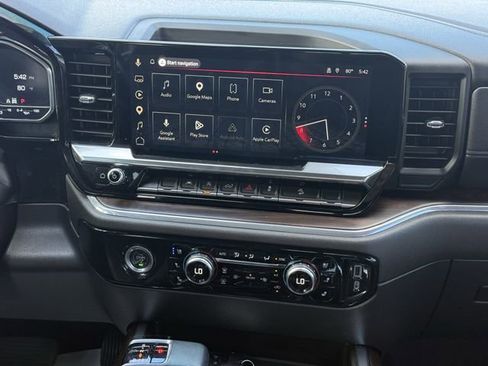 Used 2023 GMC Sierra 1500 SLT w/ SLT Premium Package image 24