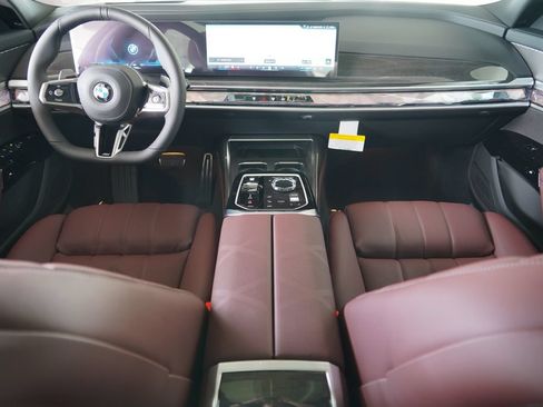 New 2026 BMW 740i w/ Premium Package RWD image 17