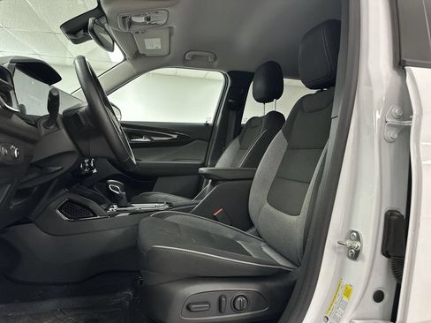 Used 2024 Chevrolet TrailBlazer LT w/ Convenience Package AWD/4WD image 10