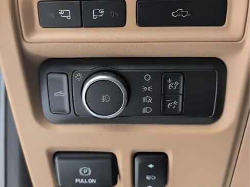 Used 2021 Ford F150 Lariat w/ Equipment Group 502A High image 15