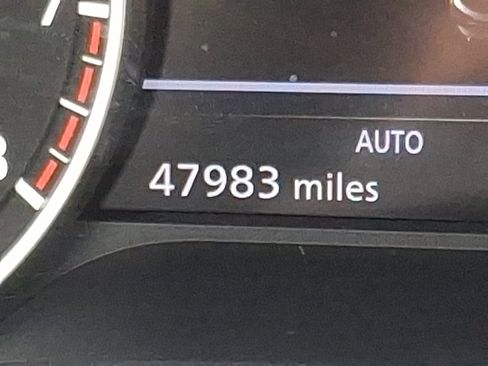 Used 2022 Nissan Pathfinder SL image 19