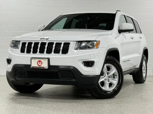 Used 2016 Jeep Grand Cherokee Laredo w/ Quick Order Package 23E AWD/4WD image 2