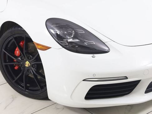 Used 2017 Porsche 718 Boxster S RWD image 20