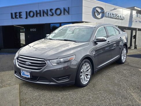 Used 2017 Ford Taurus Limited image 3