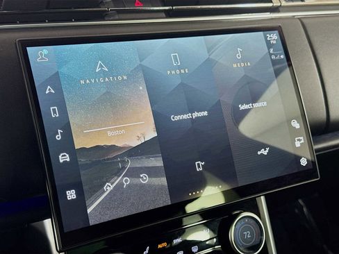 Used 2023 Land Rover Range Rover First Edition image 15