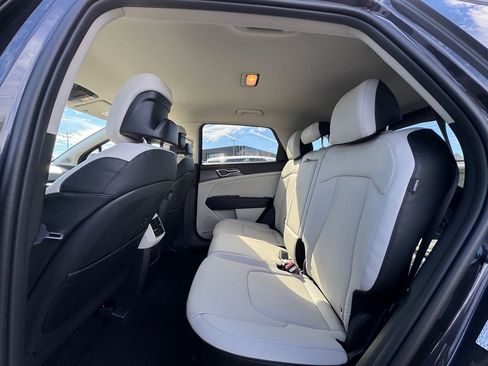 New 2026 Kia Sportage EX image 9