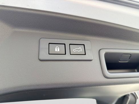 New 2026 Subaru Outback Touring XT image 38