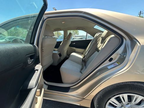 Used 2012 Toyota Camry LE image 11