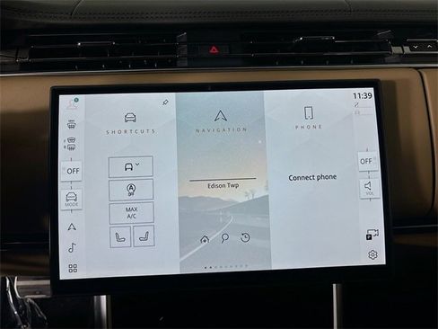 New 2025 Land Rover Range Rover Long Wheelbase SE image 16