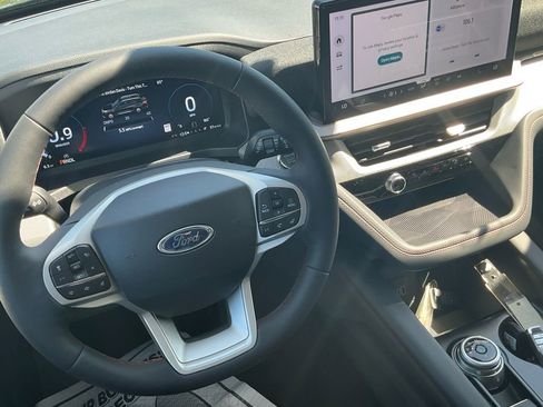 New 2026 Ford Explorer Active image 25