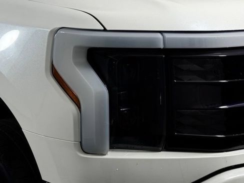Used 2023 Ford F150 Lightning Platinum AWD/4WD image 15