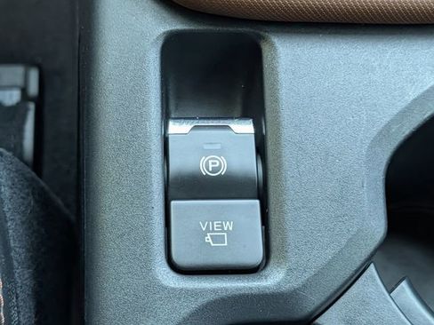 Used 2025 Subaru Forester Touring w/ Popular Package - Touring AWD/4WD image 16
